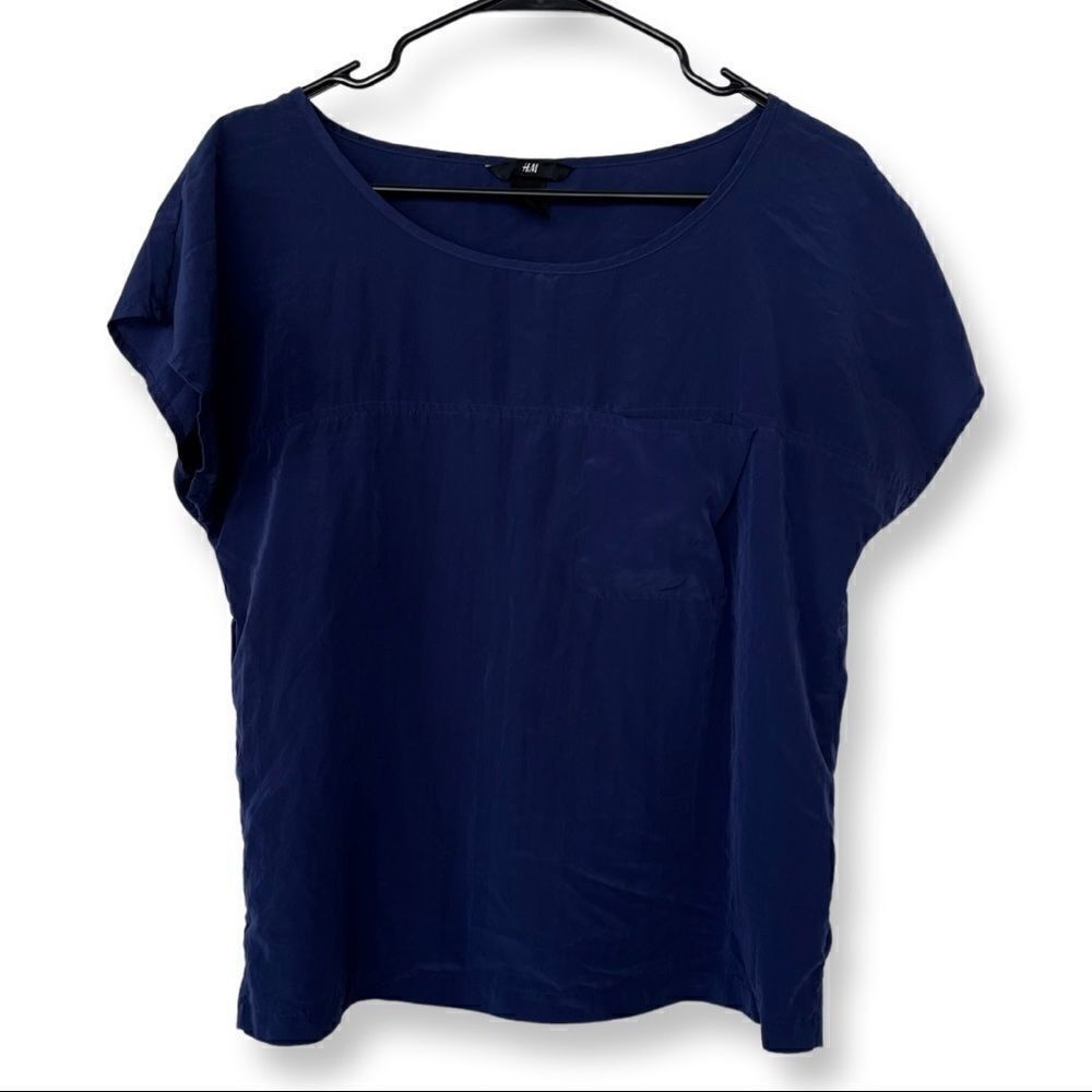 H&M‎ Blue Short Sleeve Blouse size 8